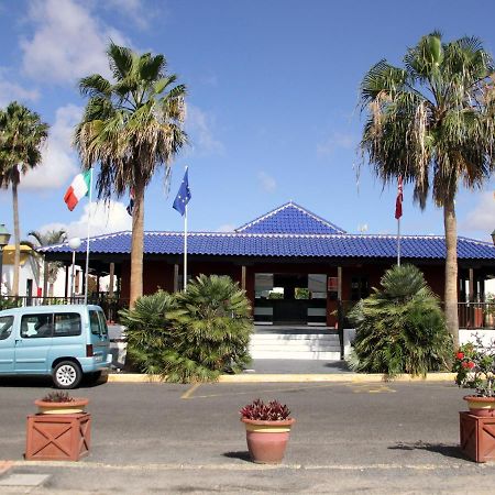 Aparthotel Casa Anna Caleta De Fuste Esterno foto